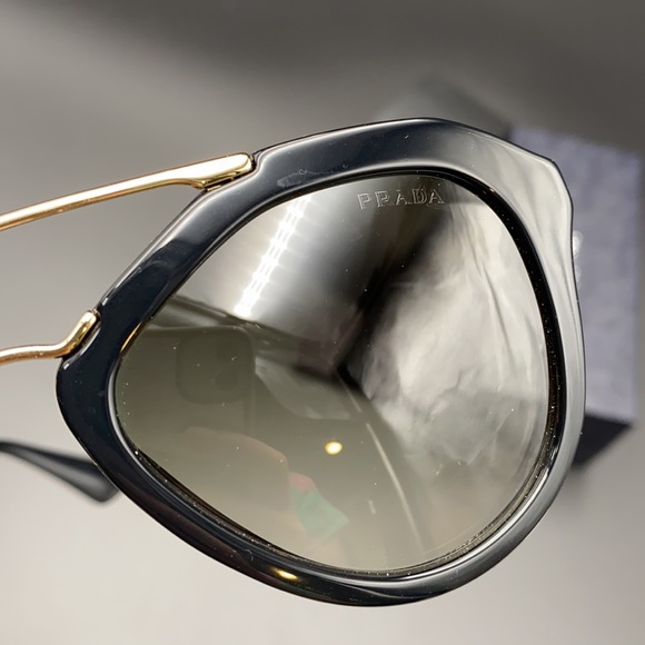Prada sunglasses - Picture 7 of 7